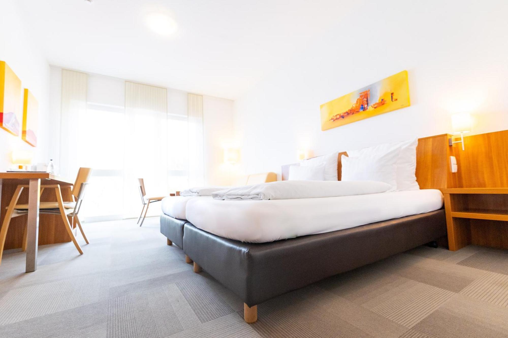 Hotel Darstein Altrip Екстериор снимка