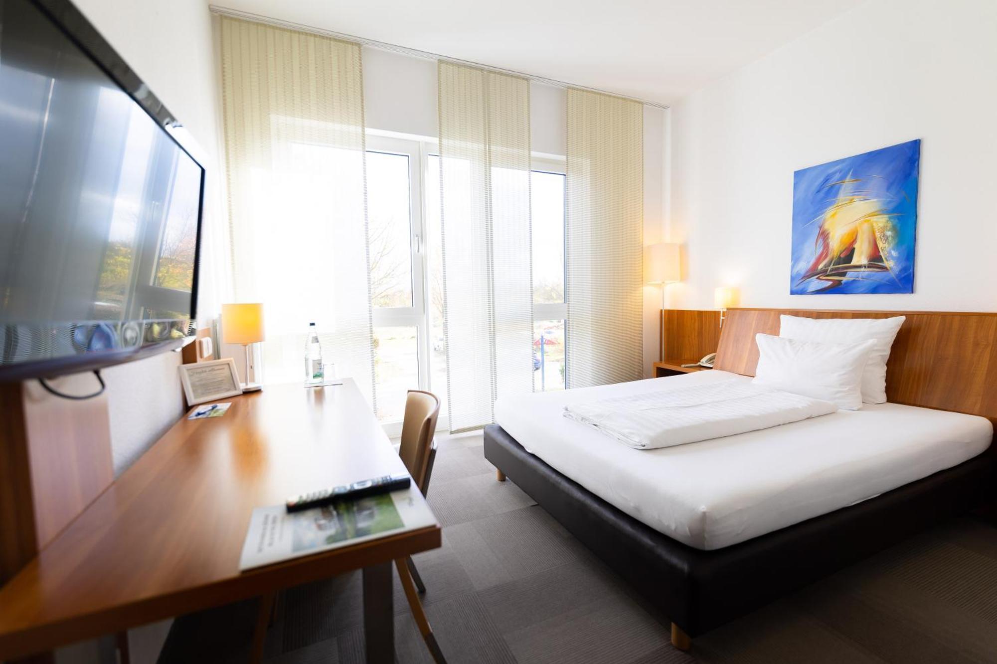 Hotel Darstein Altrip Екстериор снимка